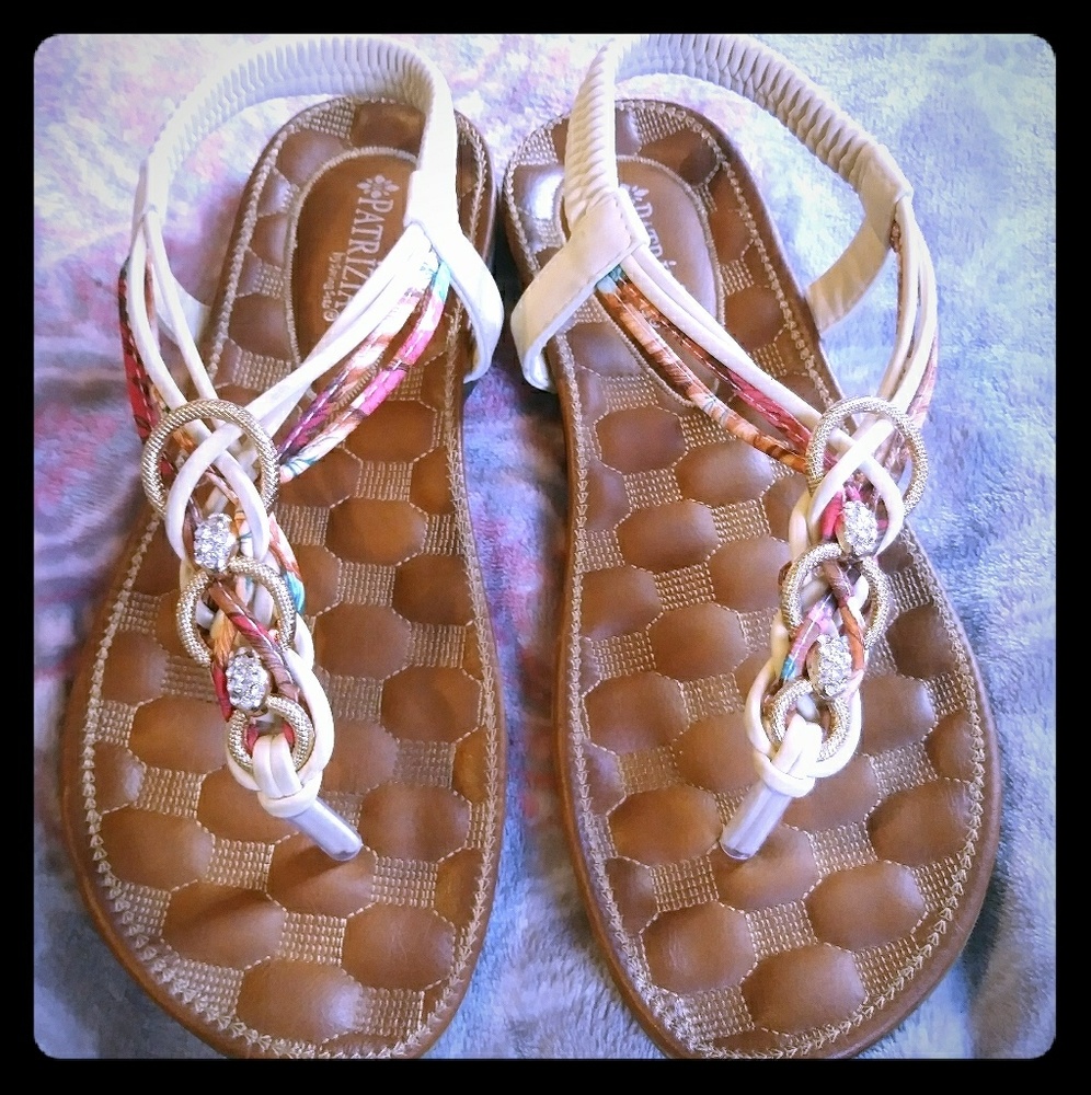 Womens sandals size 10